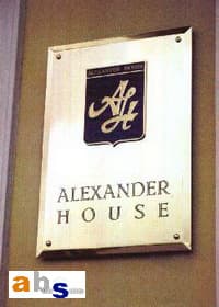 �������� �������� � ��������� �������� ��������� ��� ������-������ ALEXANDER HOUSE